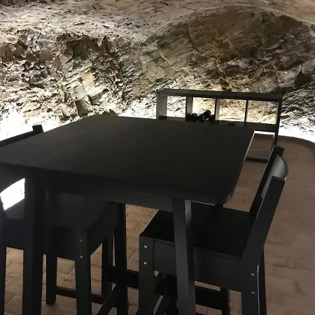 La Bodega De Lola *