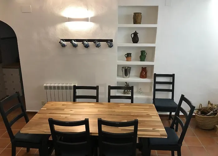 La Bodega De Lola * Alcublas
